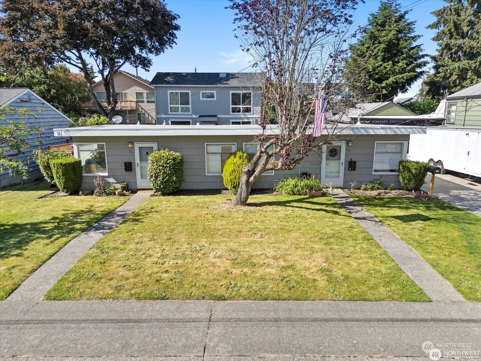 732 -734 N 91st