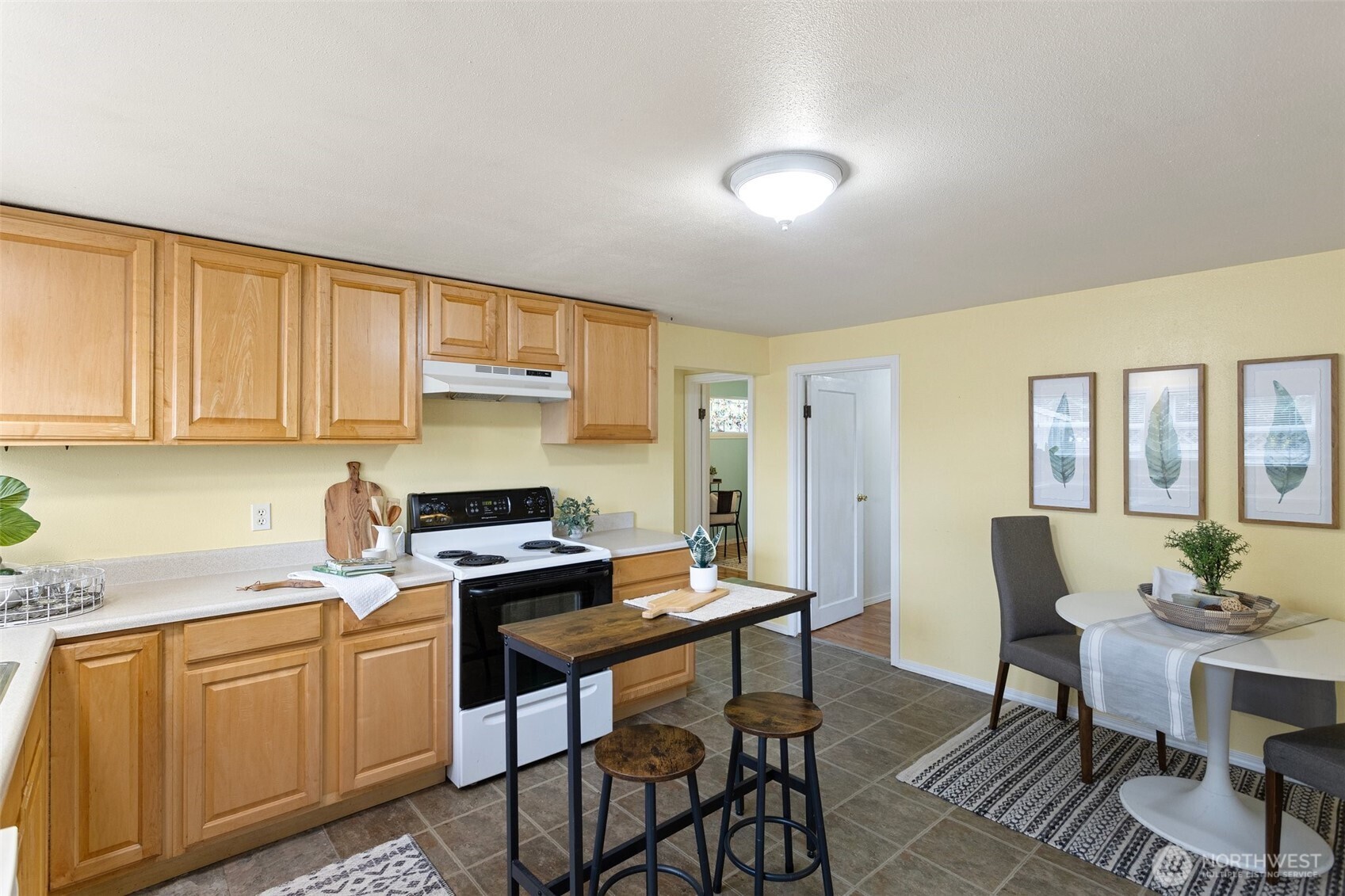 5305 NE 193rd Street Unit: A & B
