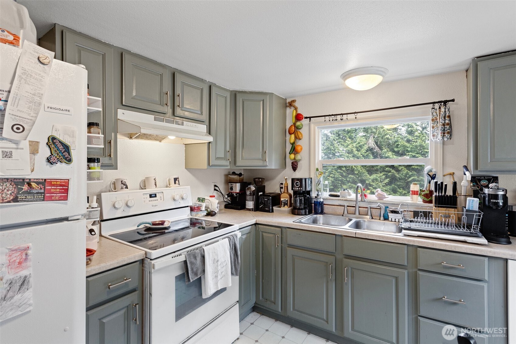 5305 NE 193rd Street Unit: A & B