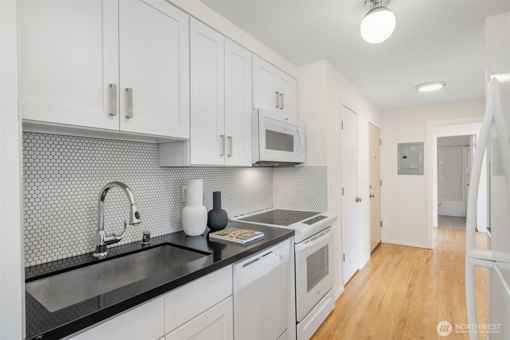 2524 Boyer Avenue E Unit: 448