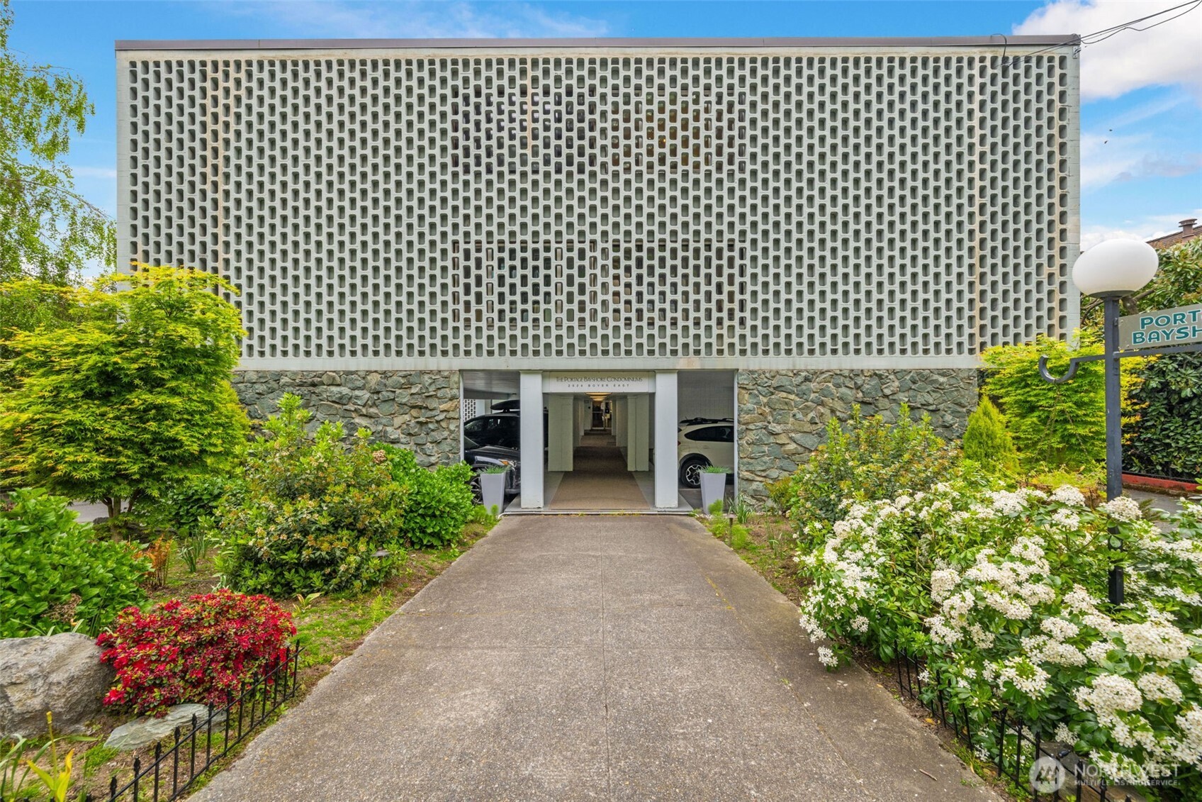 2524 Boyer Avenue E Unit: 448