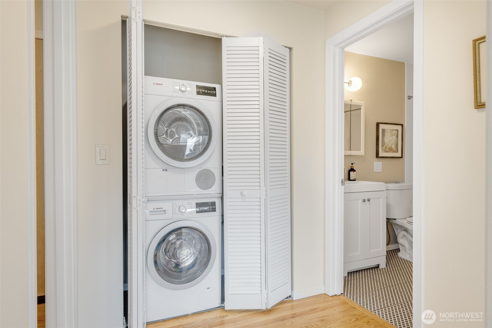 2524 Boyer Avenue E Unit: 448