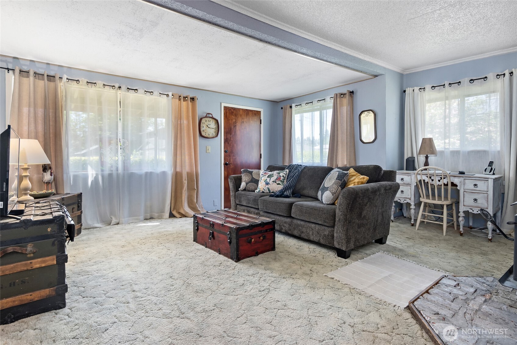 503 Train Street SE