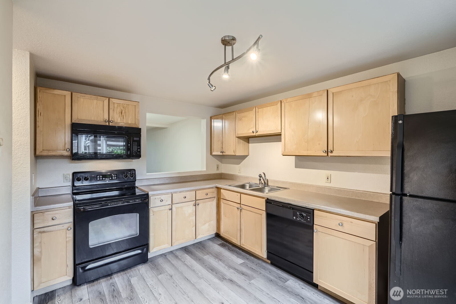 23723 12th Place S Unit: 2005