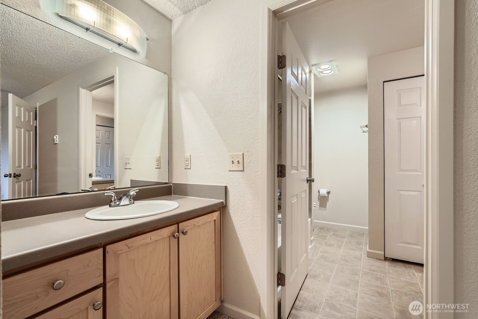 23723 12th Place S Unit: 2005