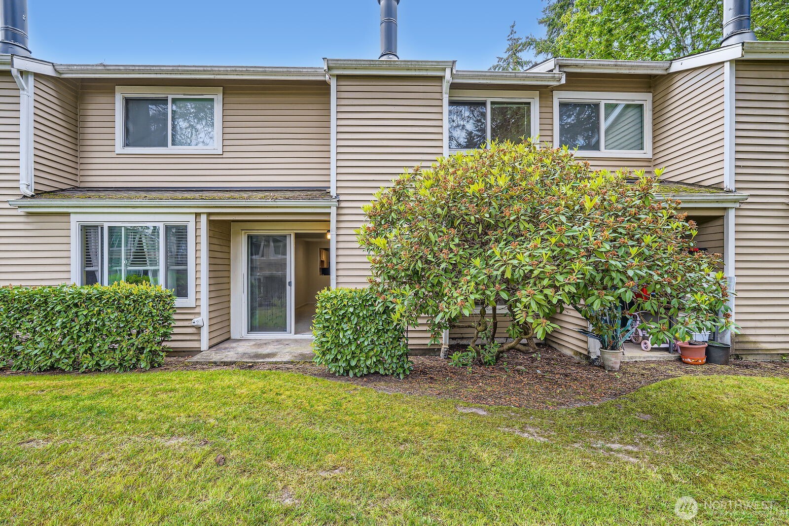 23723 12th Place S Unit: 2005