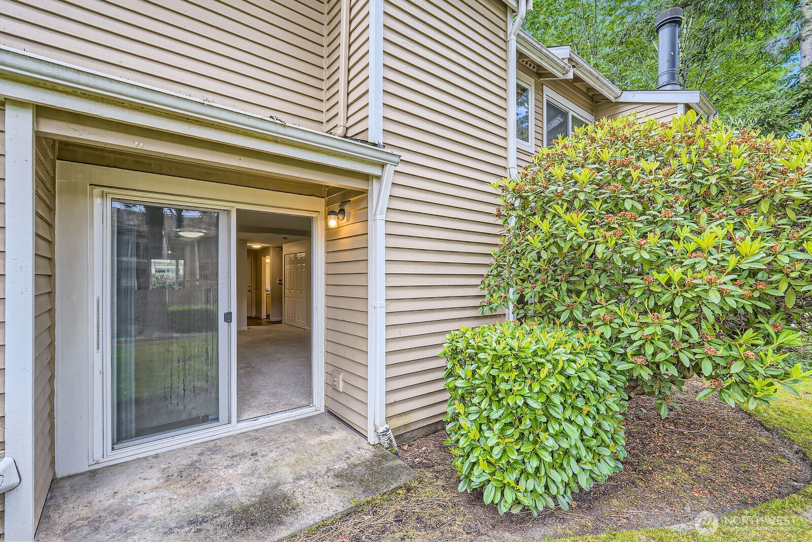 23723 12th Place S Unit: 2005