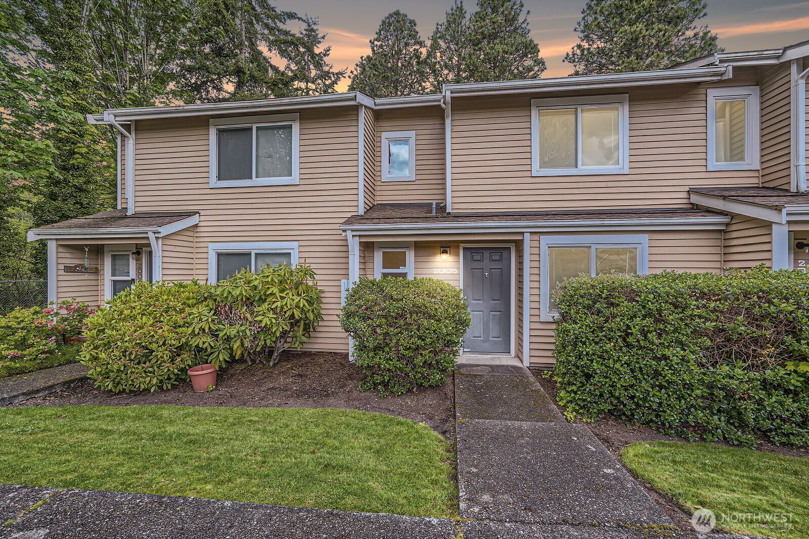 23723 12th Place S Unit: 2005