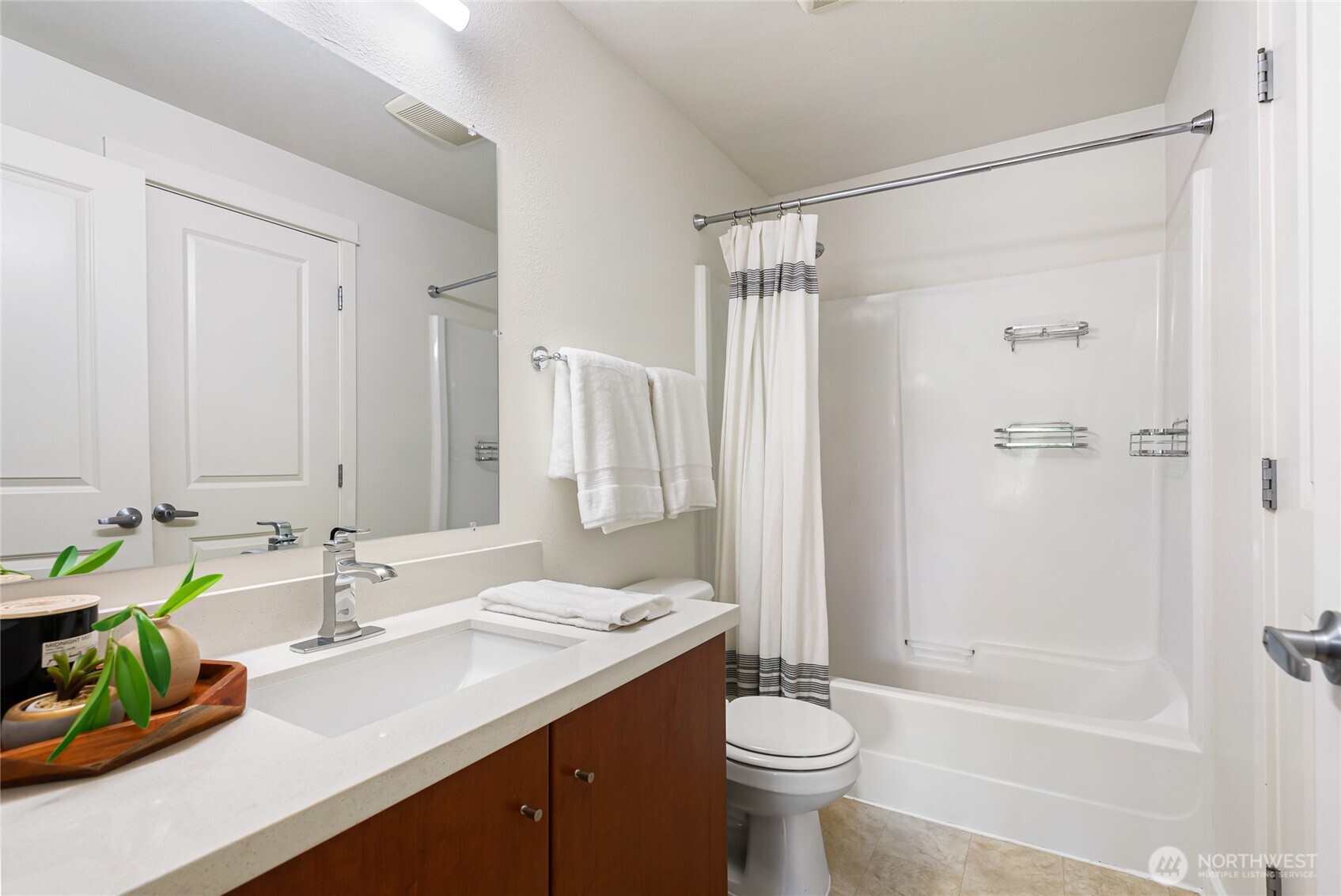 11307 NE 128th Street Unit: G204