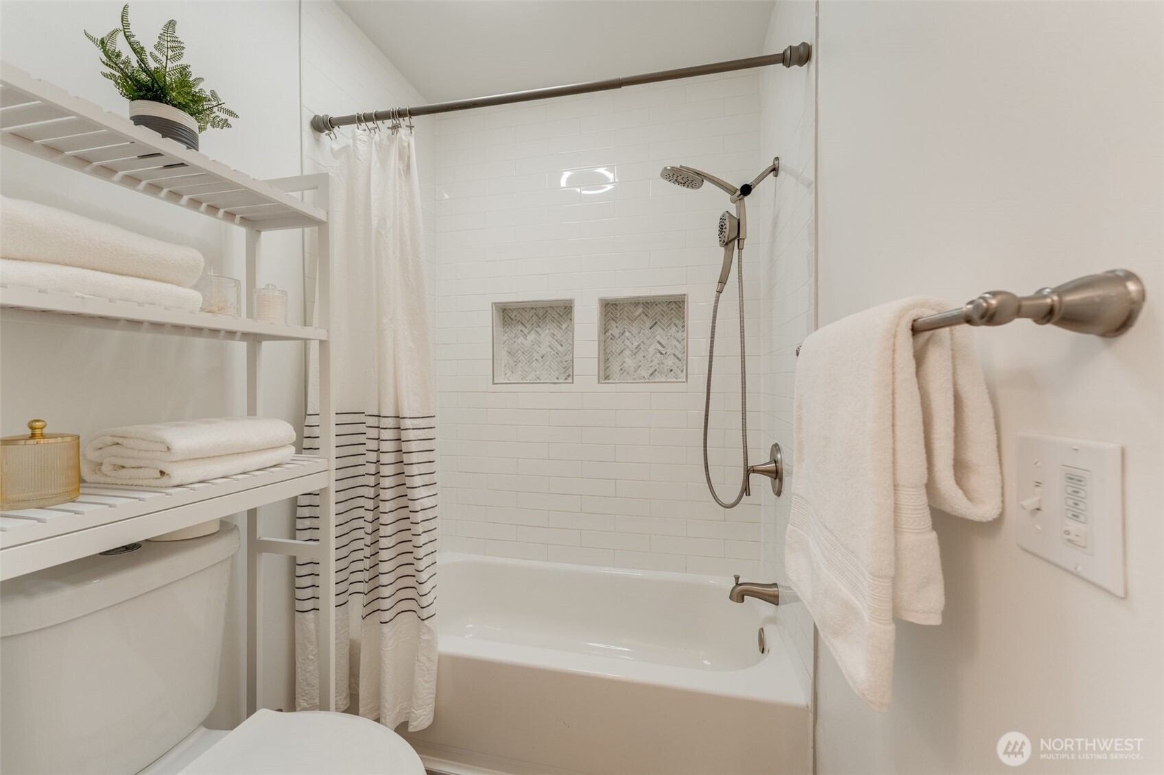 14251 73rd Avenue NE Unit: A101