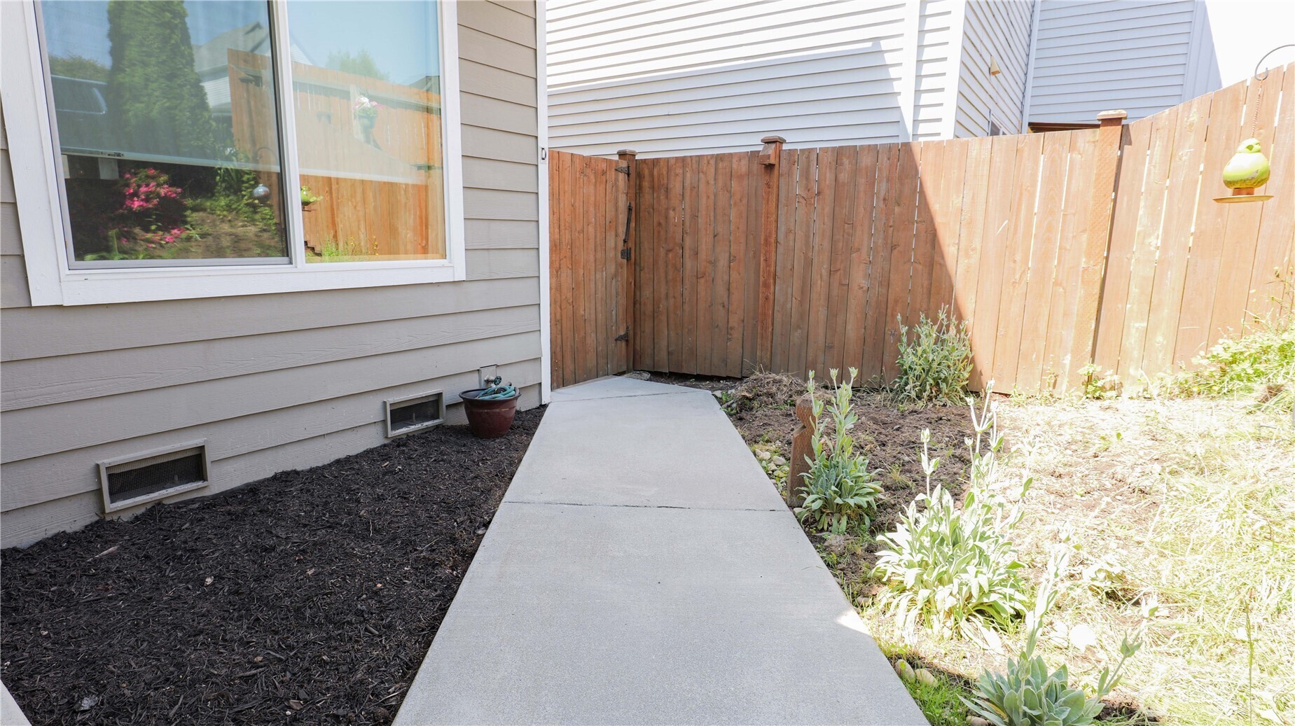 2620 Grand Avenue Unit: D