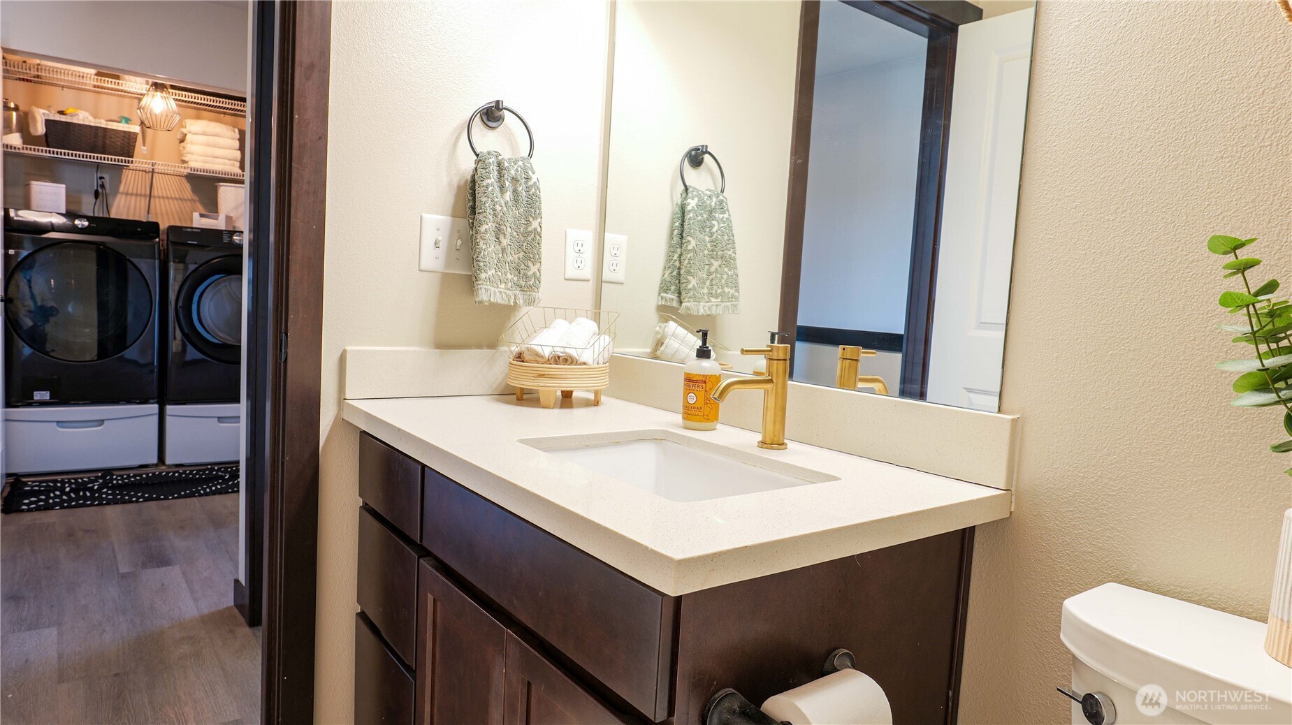 2620 Grand Avenue Unit: D