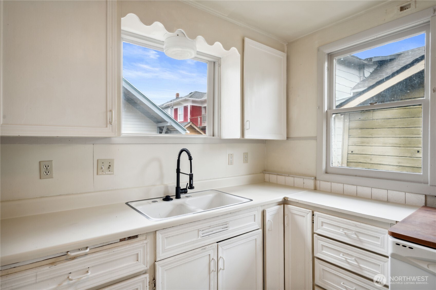 810 & 808 S Ferry Street