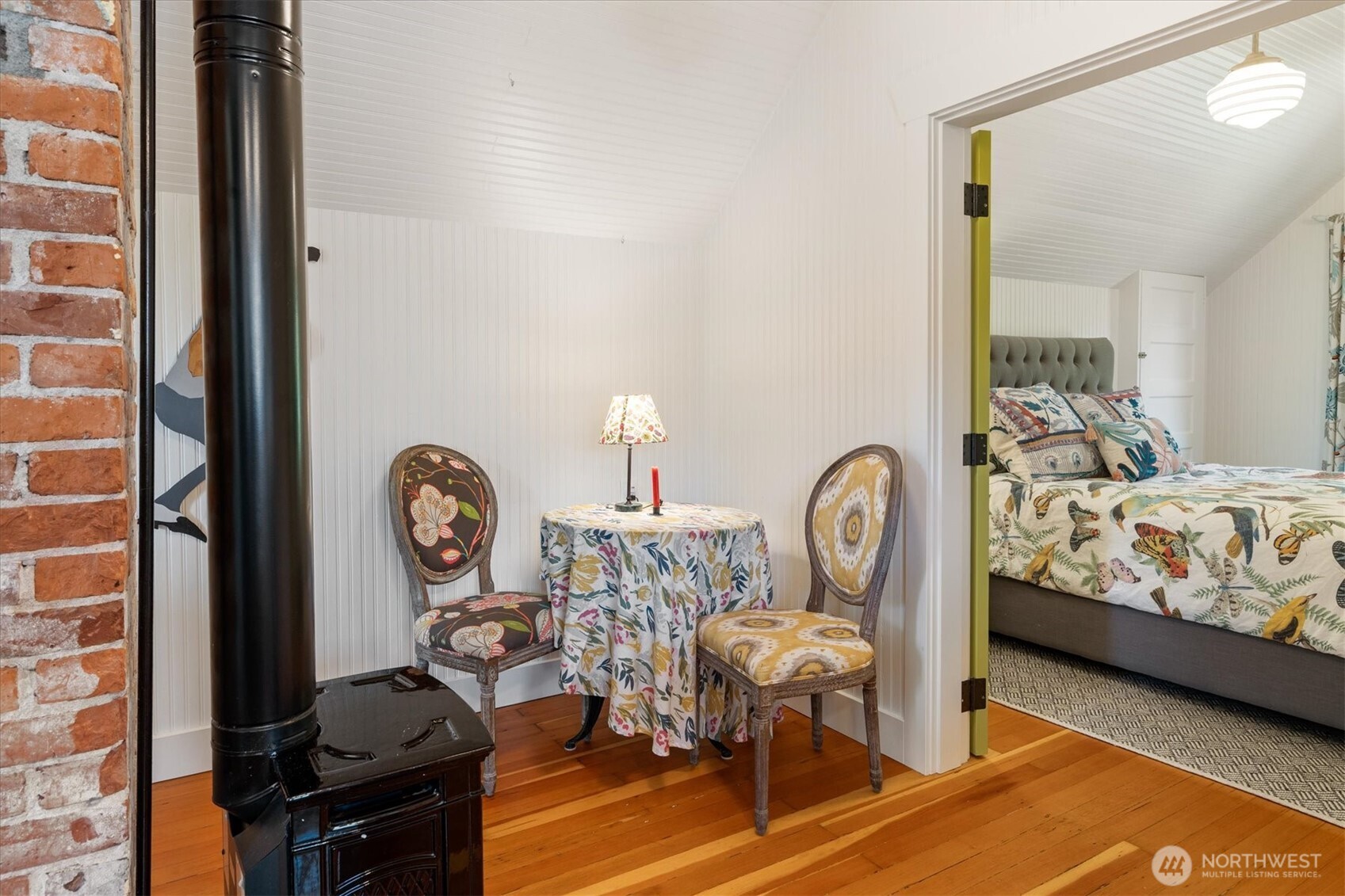 5618 Keystone Place N