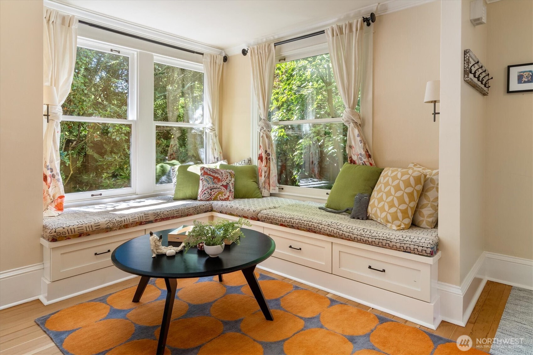 5618 Keystone Place N