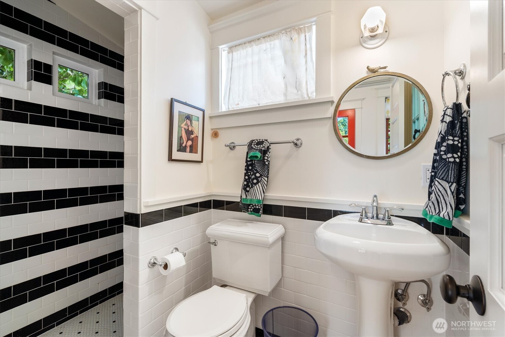 5618 Keystone Place N