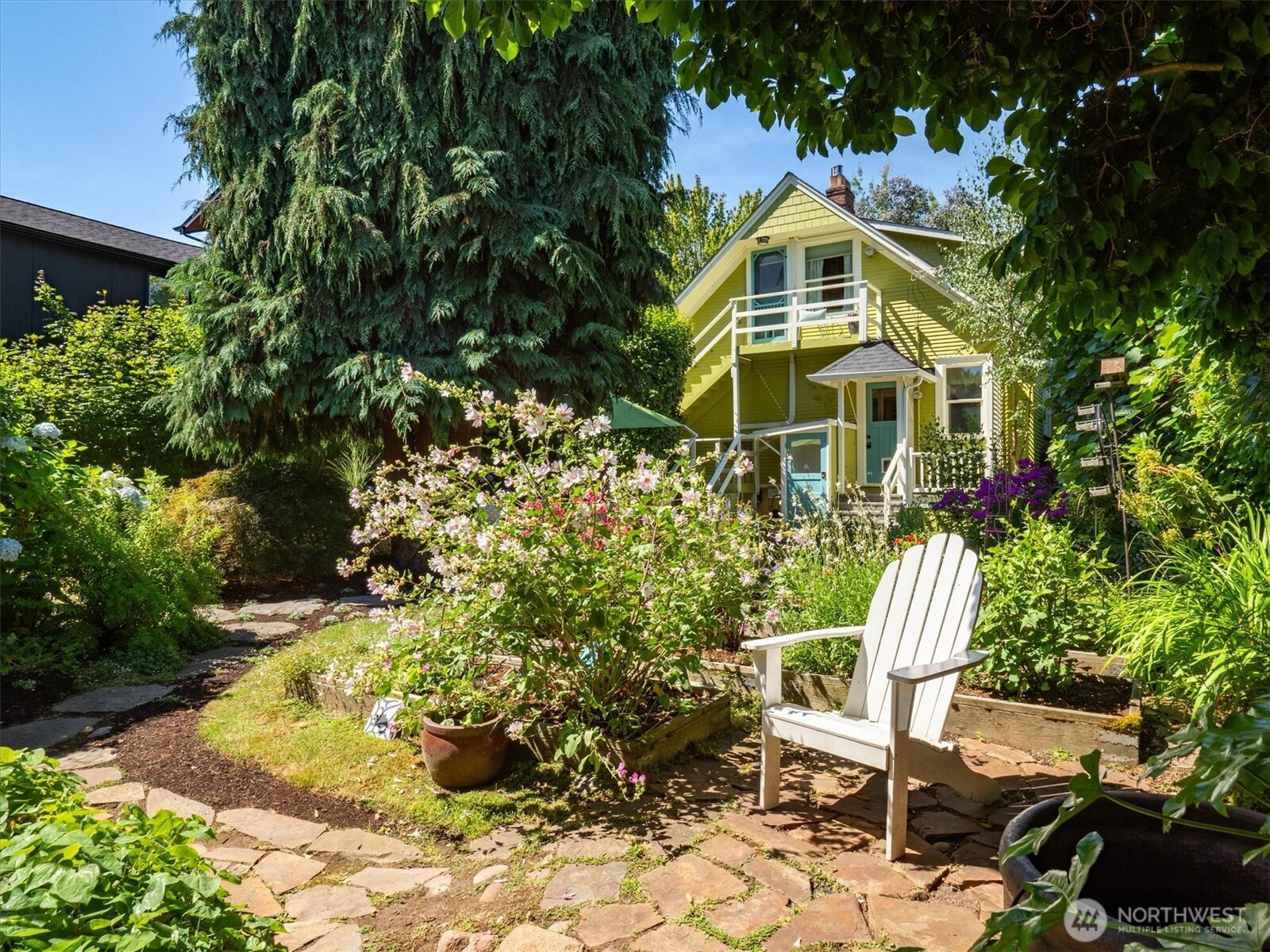 5618 Keystone Place N