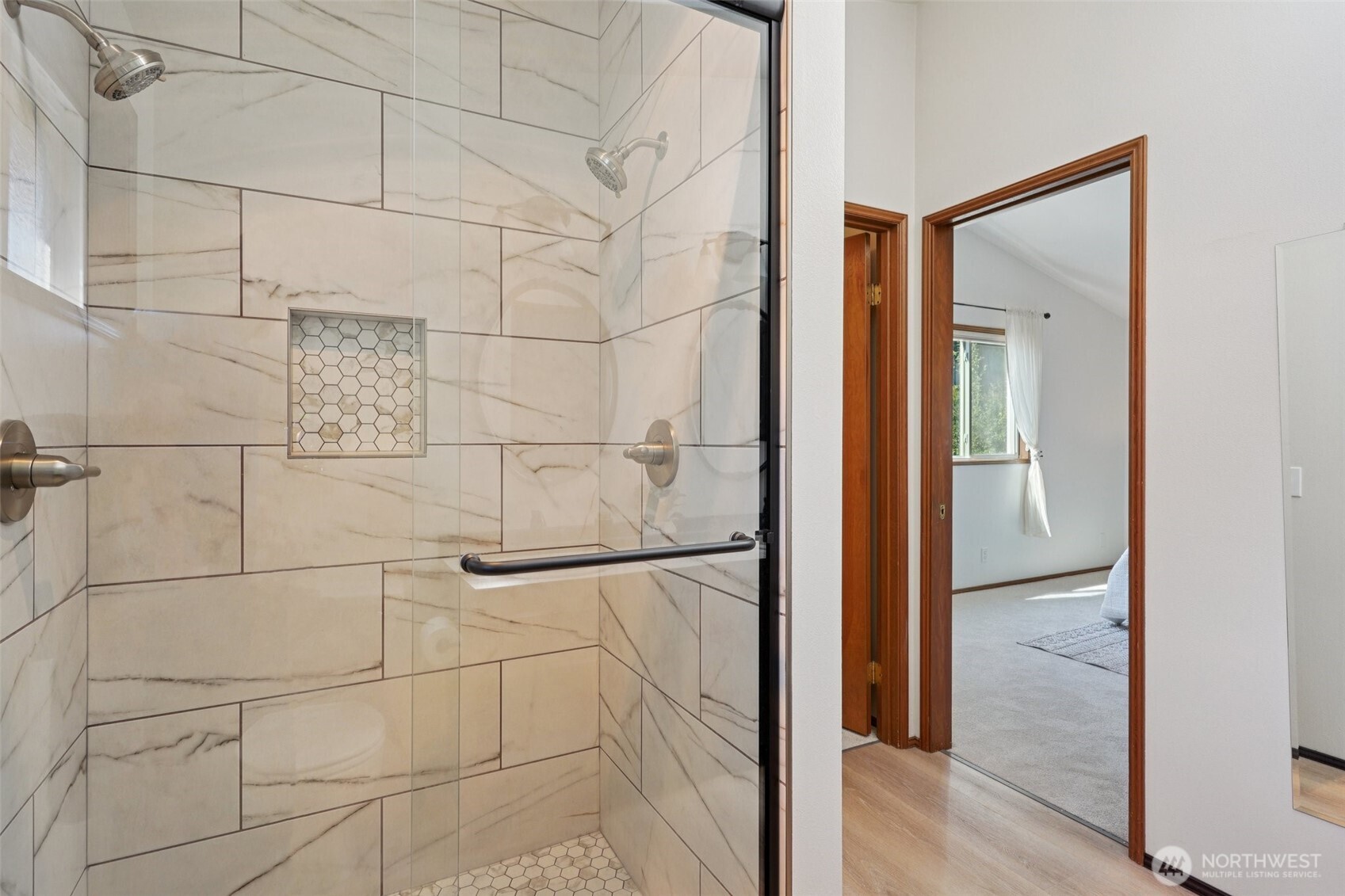 2229 Ilwaco Avenue NE