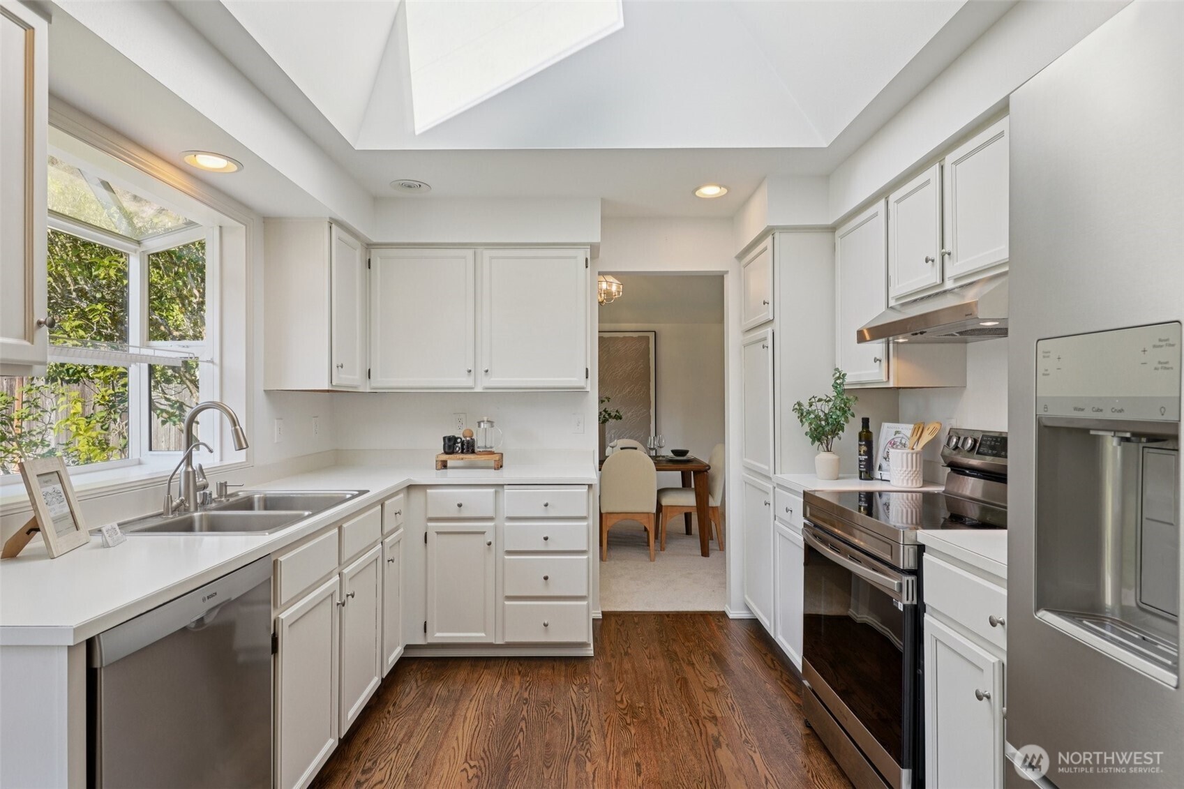 2229 Ilwaco Avenue NE