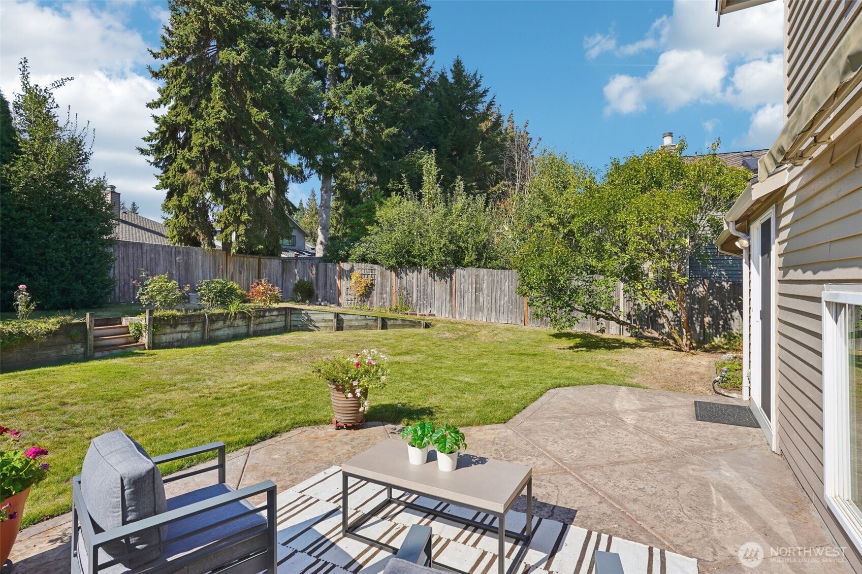 2229 Ilwaco Avenue NE