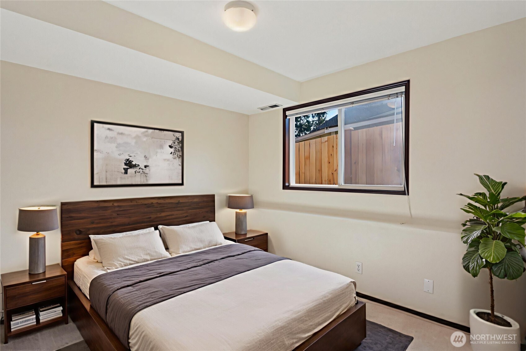 2229 Ilwaco Avenue NE