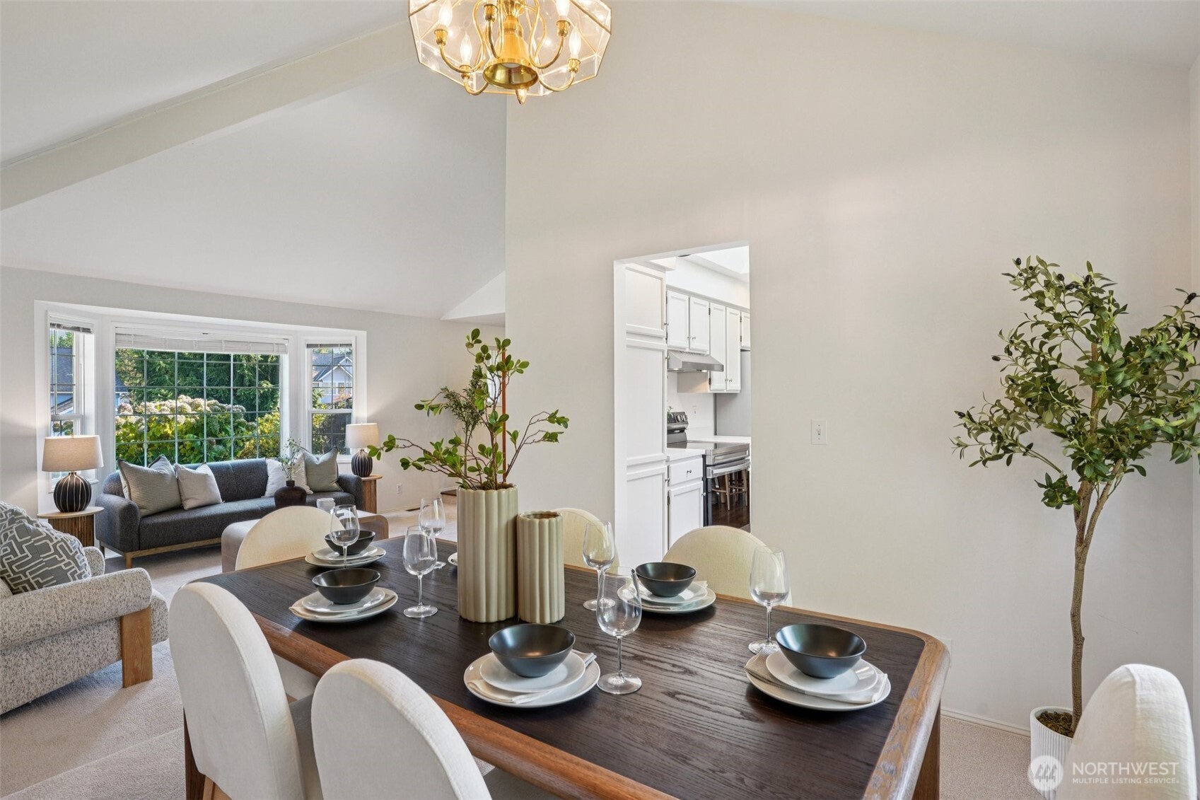 2229 Ilwaco Avenue NE