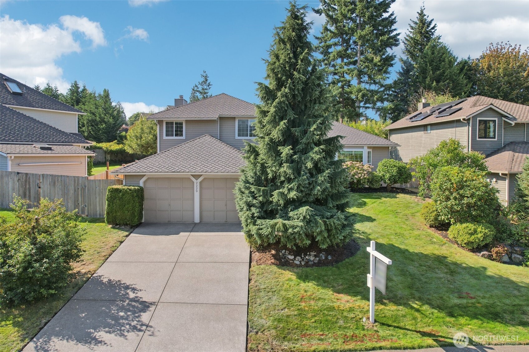 2229 Ilwaco Avenue NE