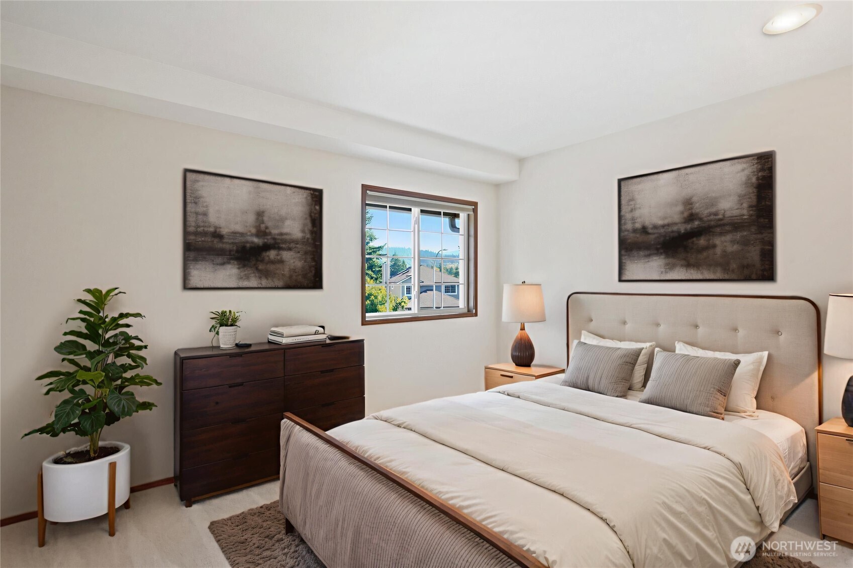 2229 Ilwaco Avenue NE