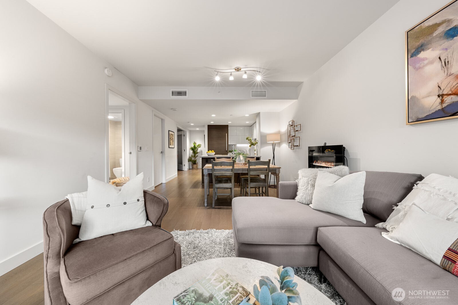 583 Battery Street Unit: 309N