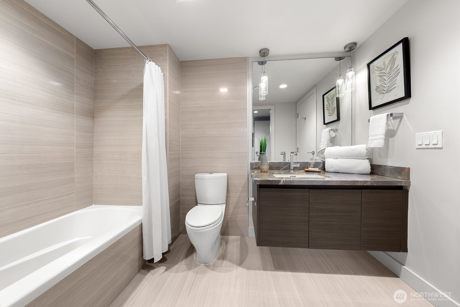 583 Battery Street Unit: 309N