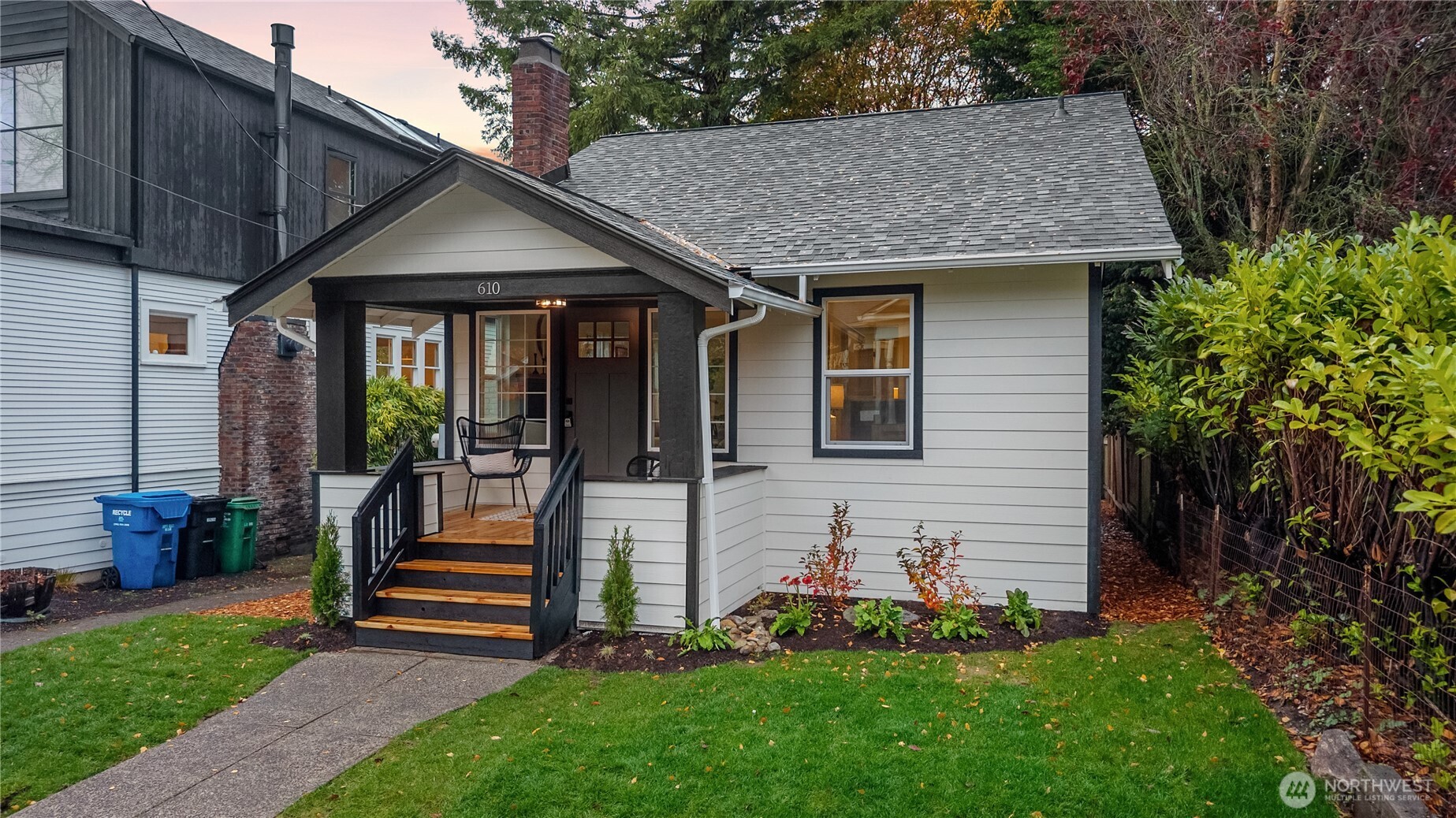 610 W Halladay Street