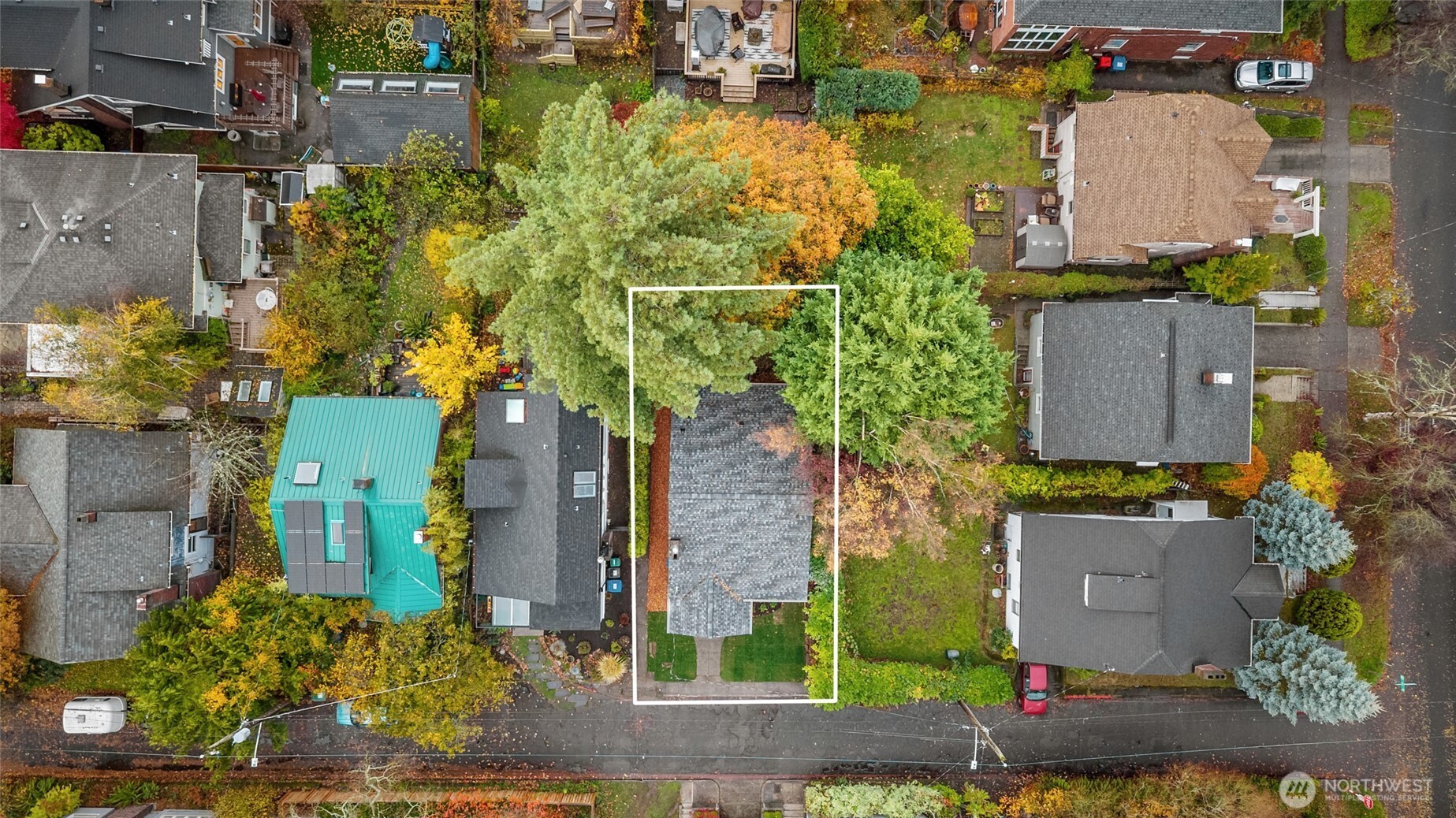 610 W Halladay Street