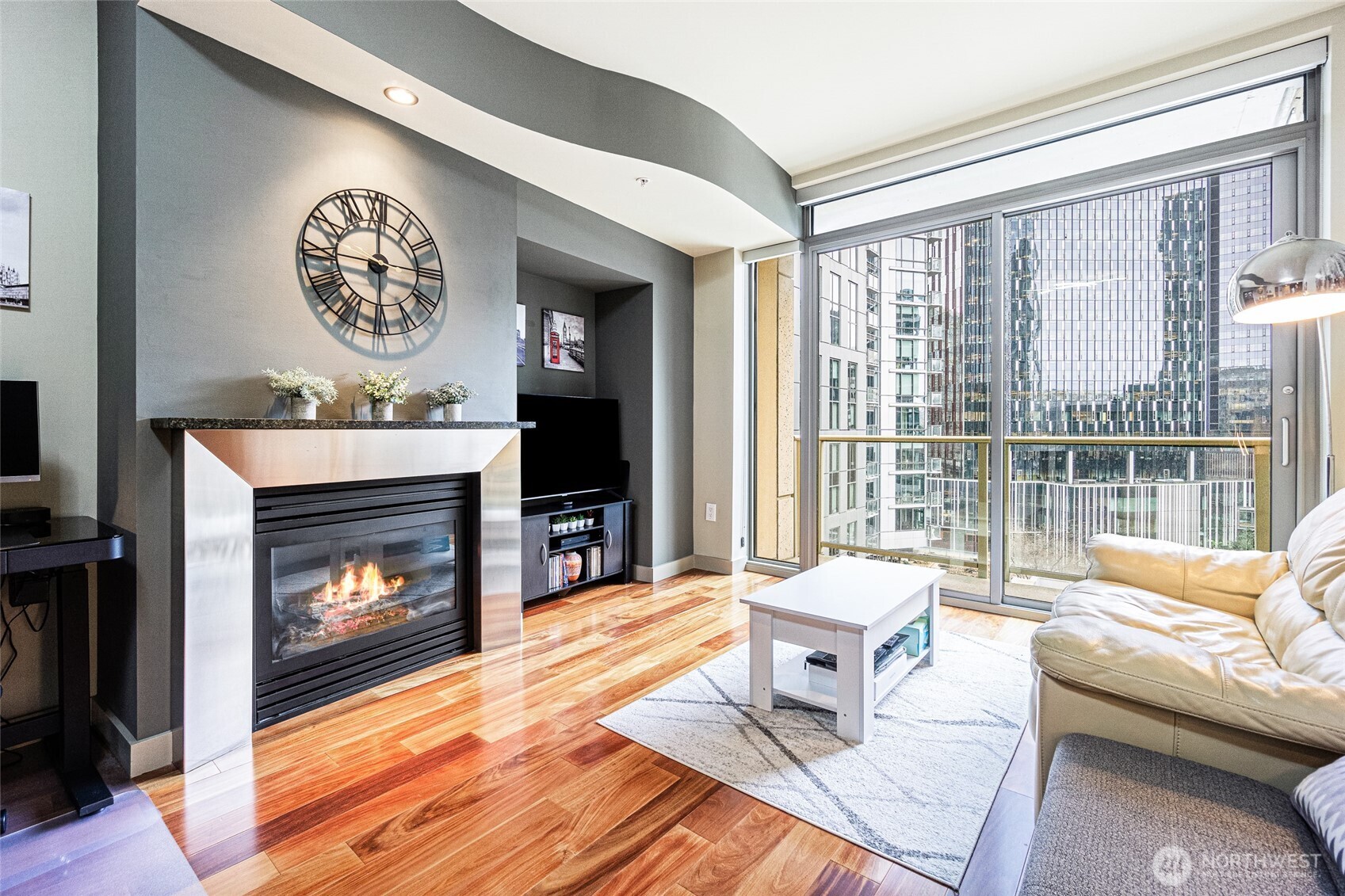 900 Lenora Street Unit: 804