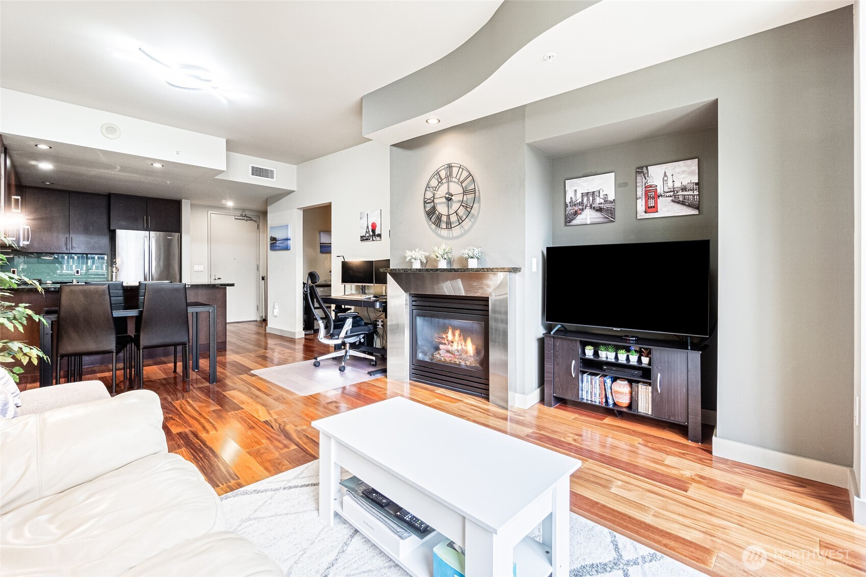 900 Lenora Street Unit: 804