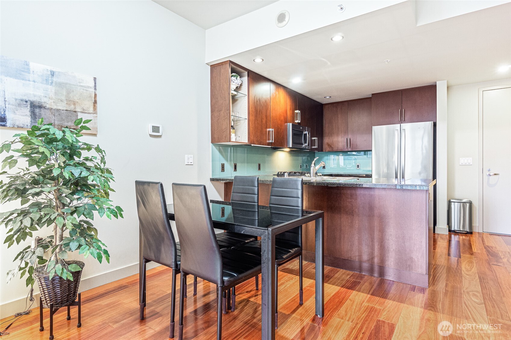 900 Lenora Street Unit: 804