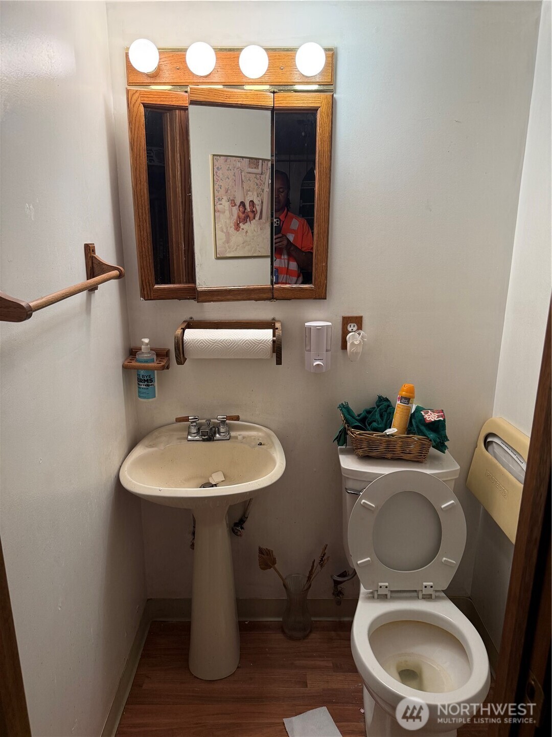 1709 S Juneau Street