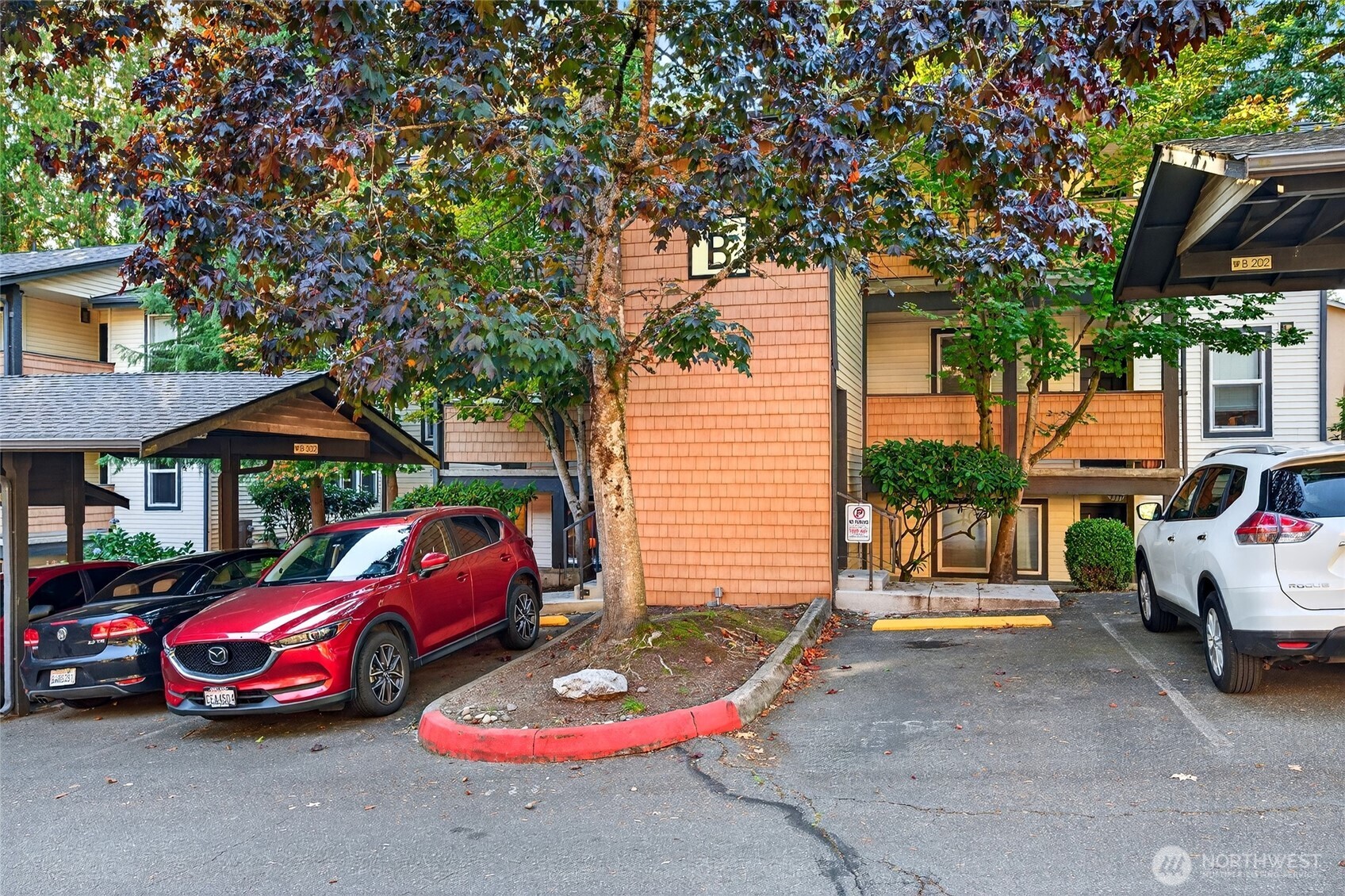 8615 238th Street SW Unit: B101