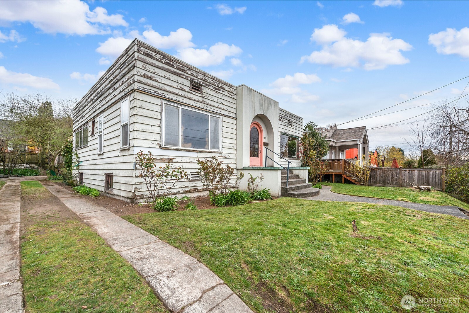 1142 N 77th Street