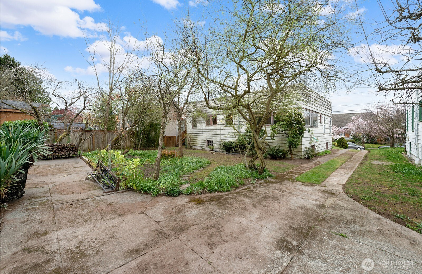 1142 N 77th Street