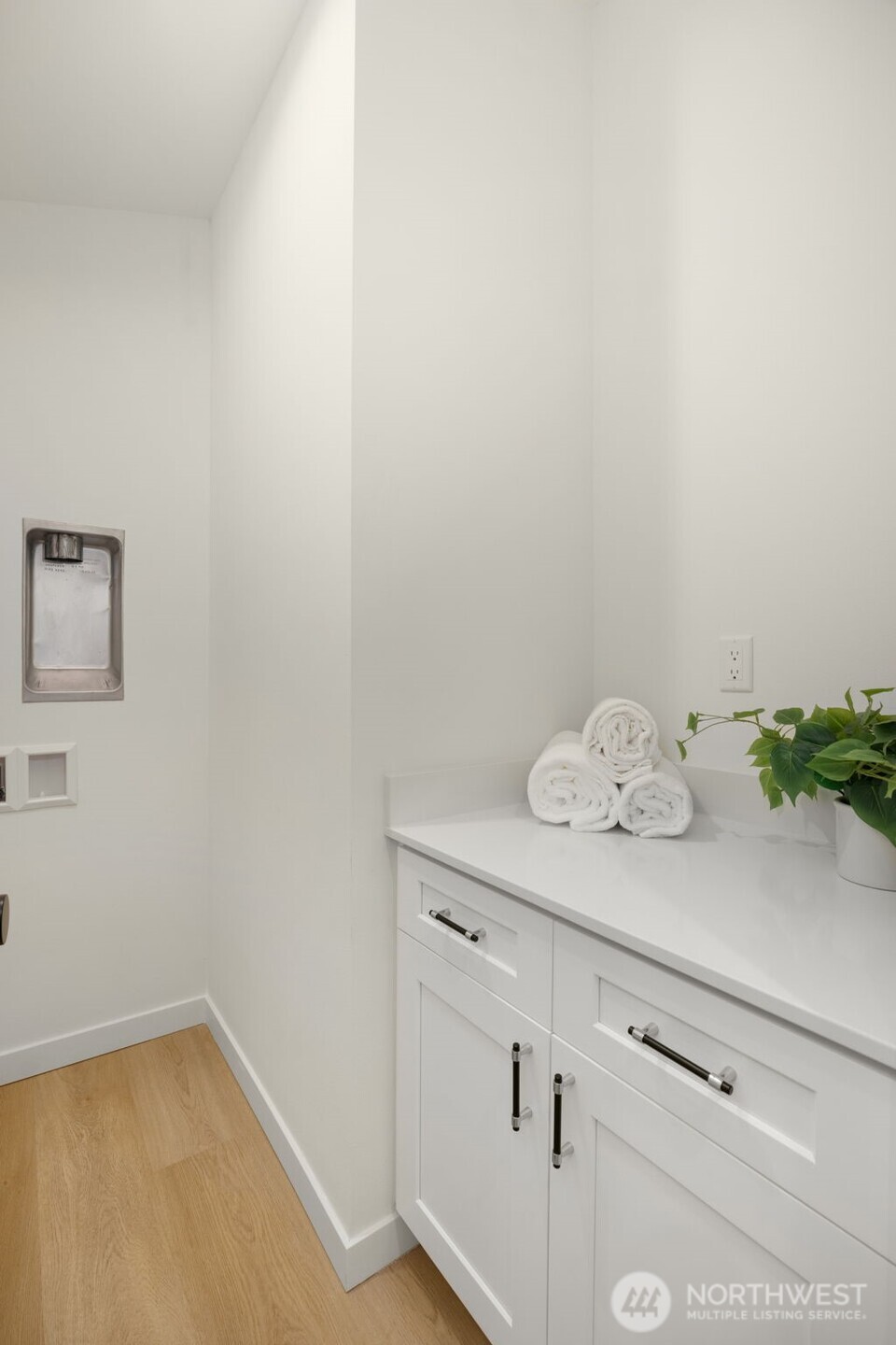 14321 C Interlake Avenue N