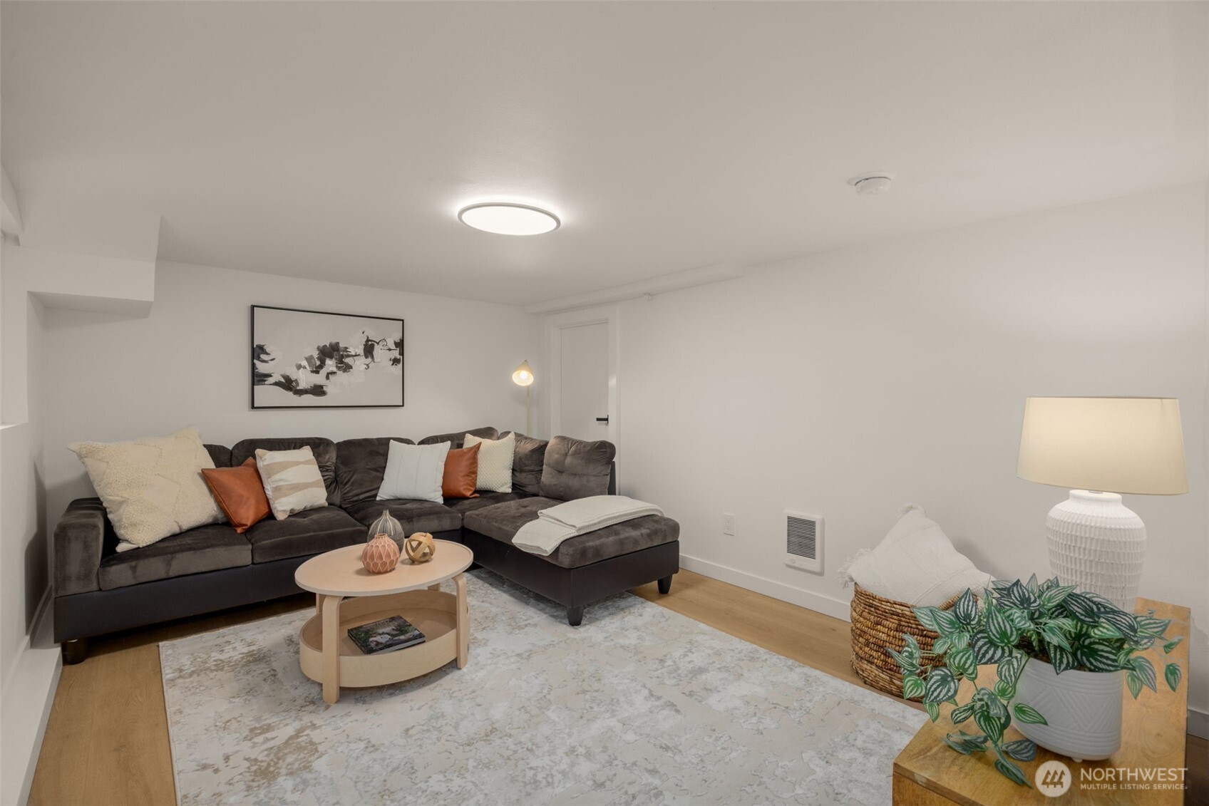 14321 Interlake Avenue N Unit: A