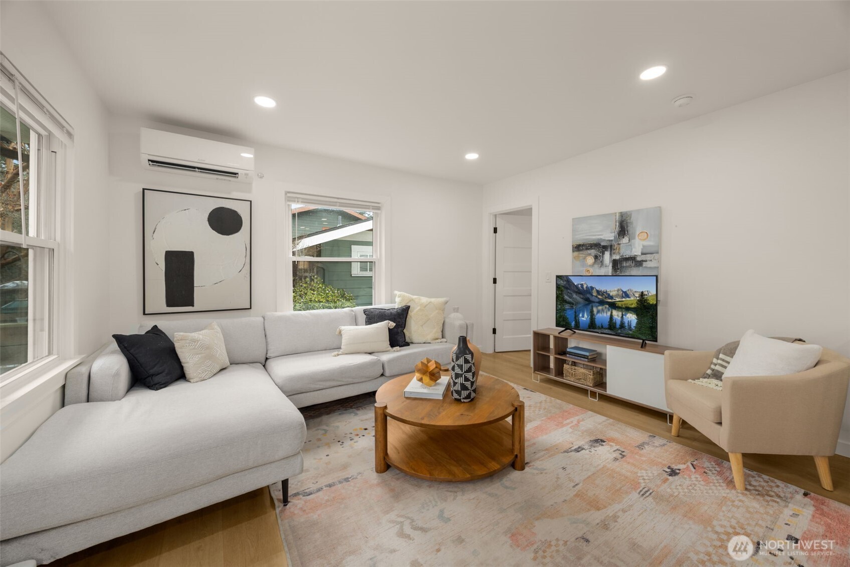 14321 Interlake Avenue N Unit: A