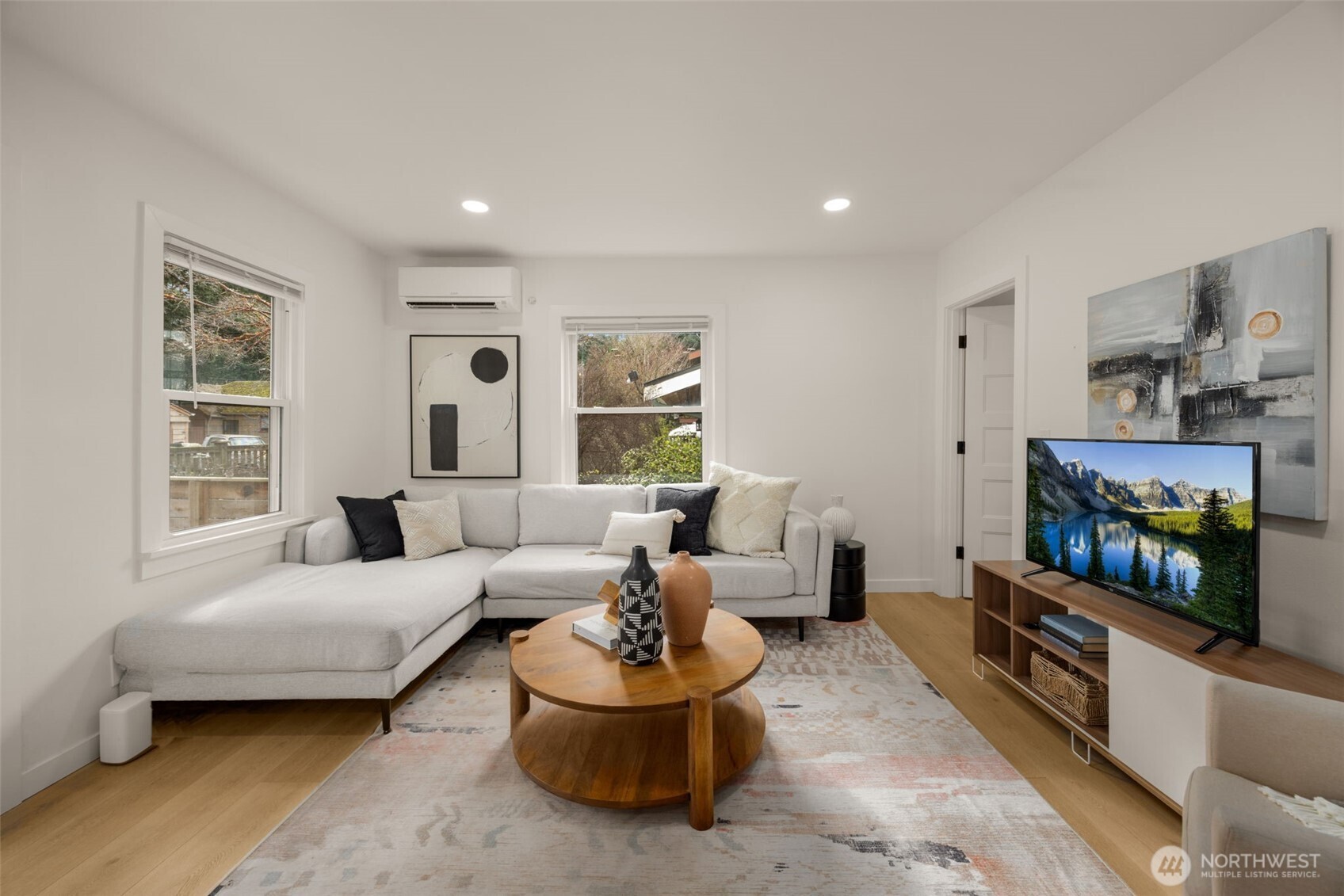 14321 Interlake Avenue N Unit: A