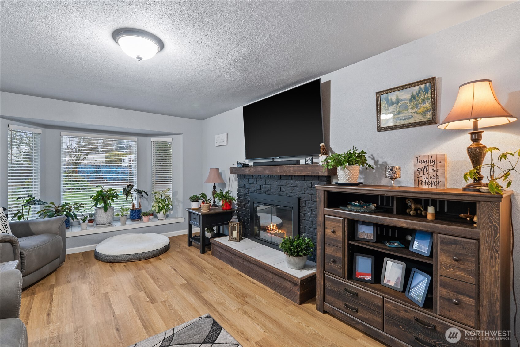 10221 -10223 146th Street E Unit: 10221