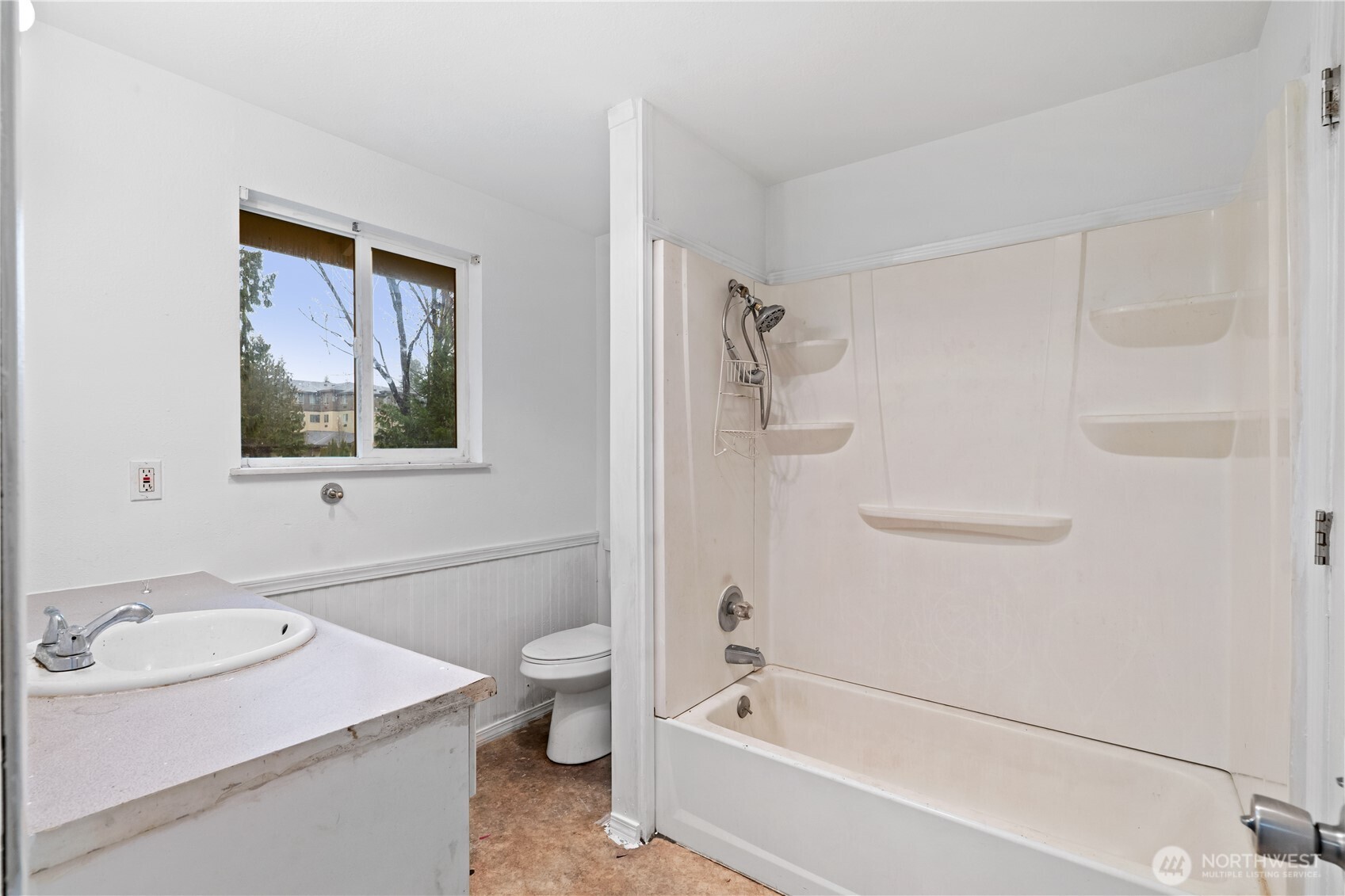 10221 -10223 146th Street E Unit: 10221