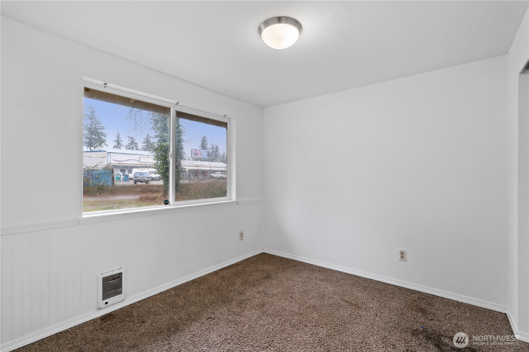 10221 -10223 146th Street E Unit: 10221