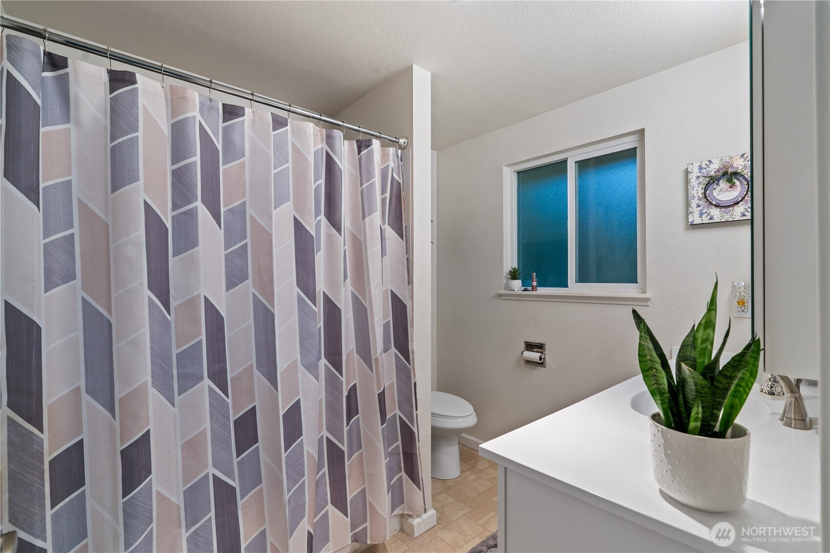 10221 -10223 146th Street E Unit: 10221