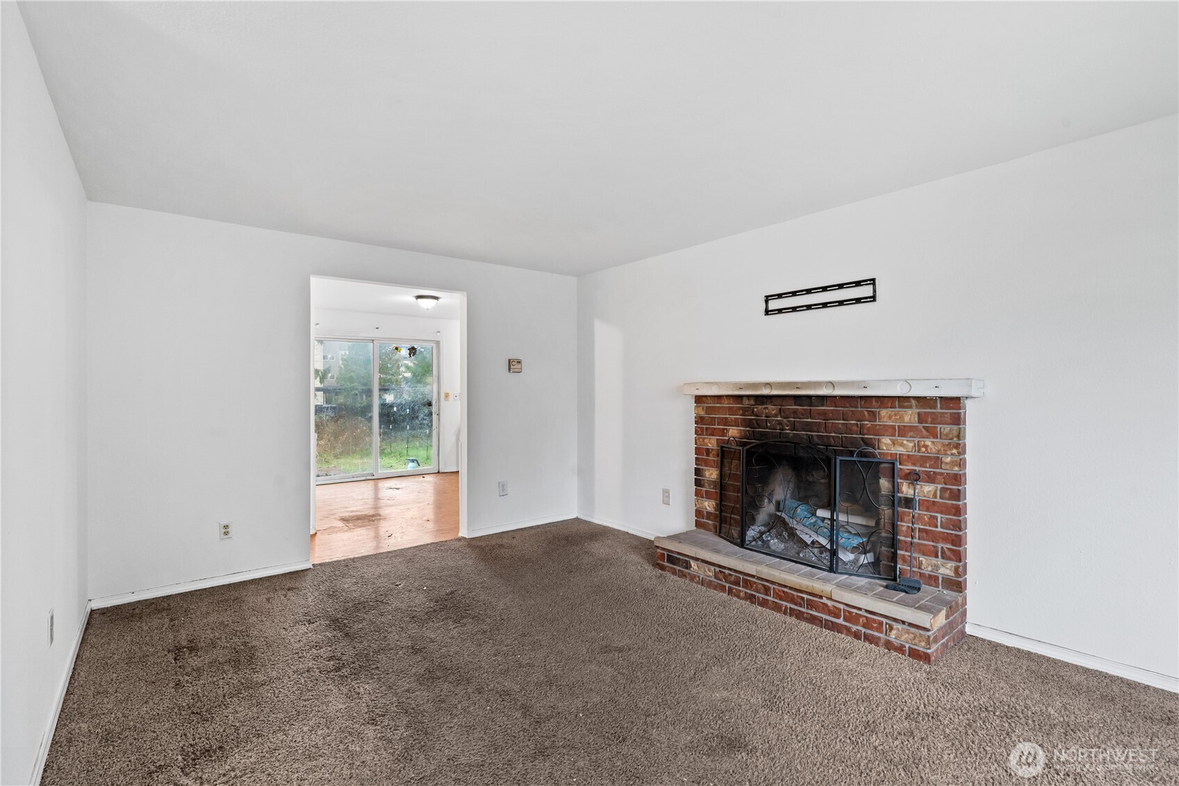 10221 -10223 146th Street E Unit: 10221