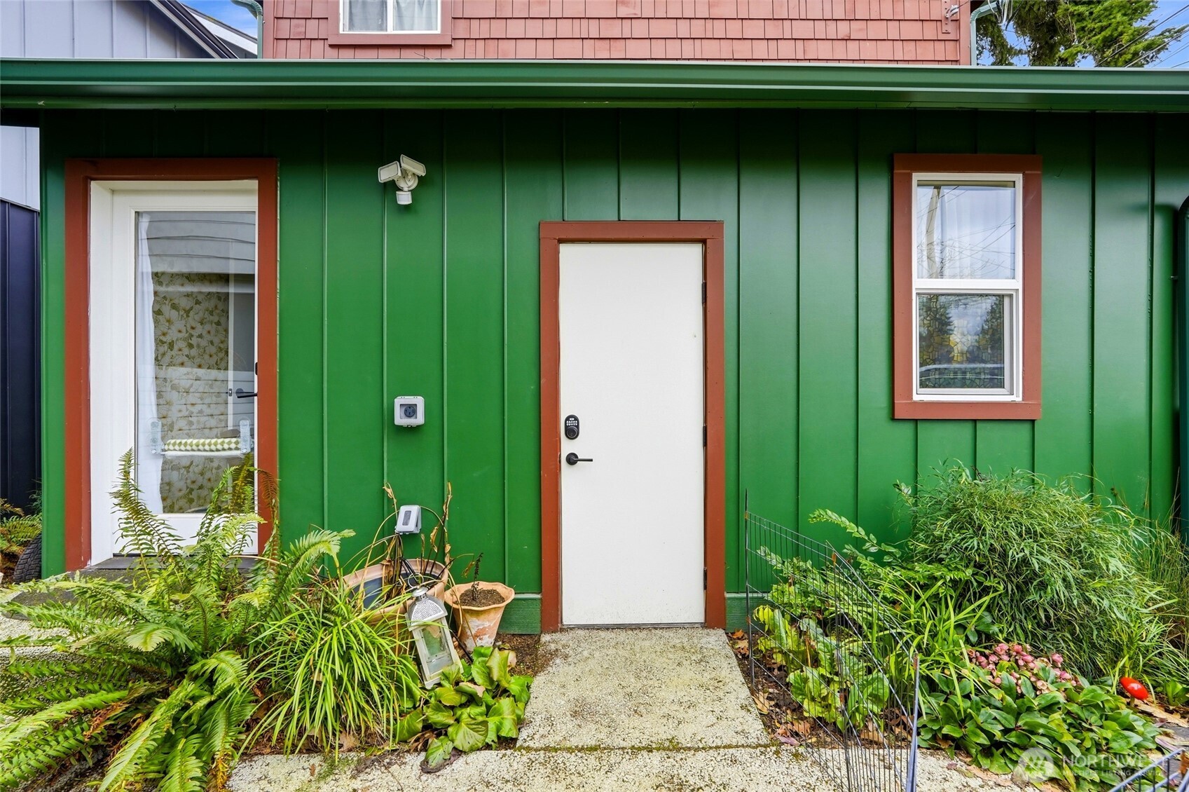 8752 Dayton Avenue N Unit: B