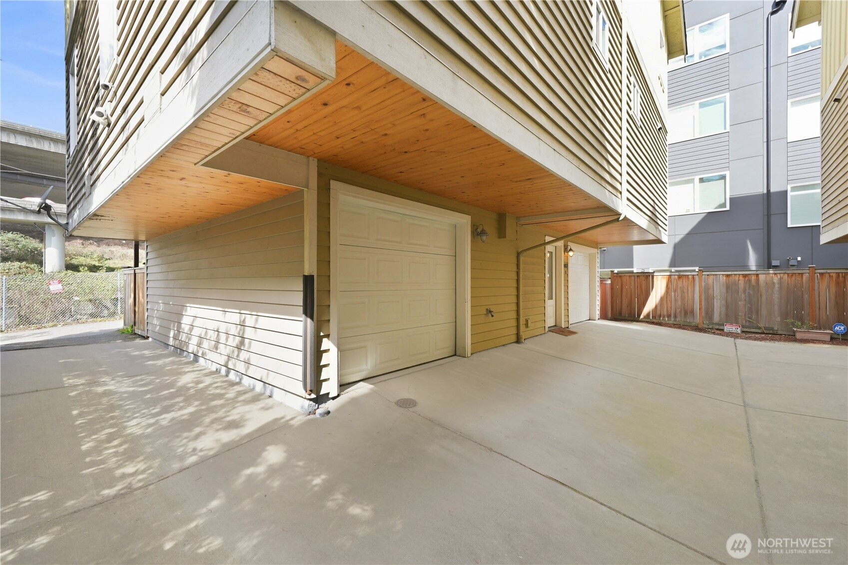 4037 7th Avenue NE Unit: A